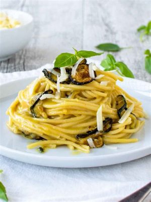  Spaghetti alla Nerano: Smaczne połączenie kremowej mozzarella z delikatnym smakiem cukinii!